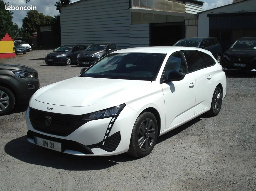 Peugeot 308 2023 photo 2