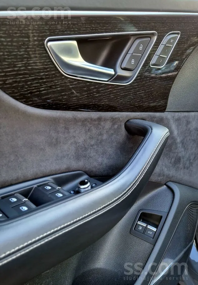 Audi Q7 2021 photo 5