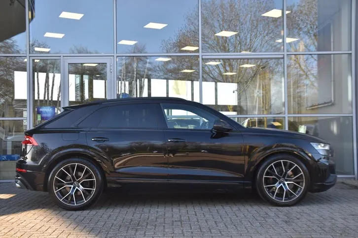 Audi Sq8 2021 photo 2