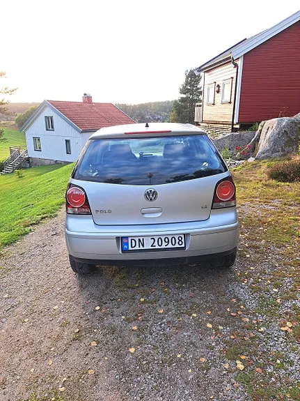 Volkswagen Polo 2009 photo 4
