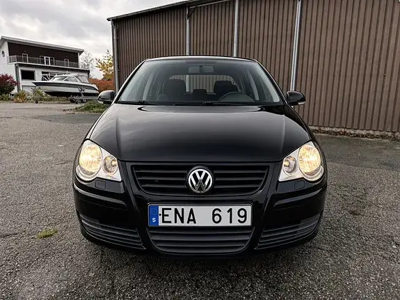 Volkswagen Polo 2008 photo 2
