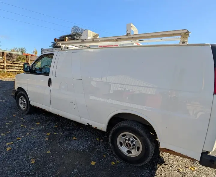 GMC Savana