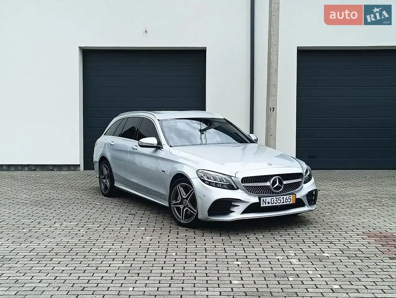 Mercedes-Benz C-Class 2020 photo 2