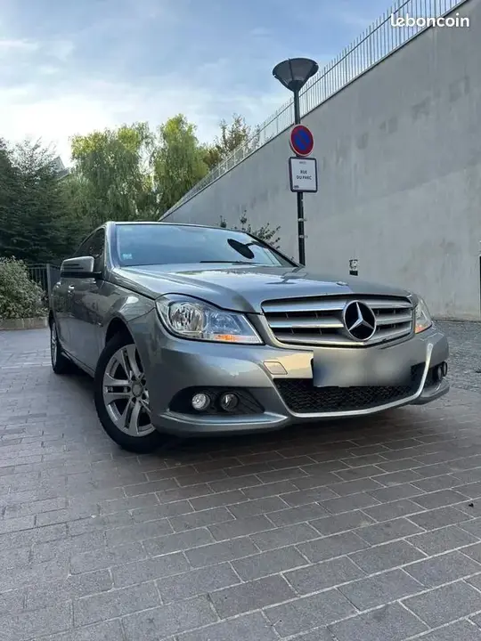 Mercedes-Benz C-Class