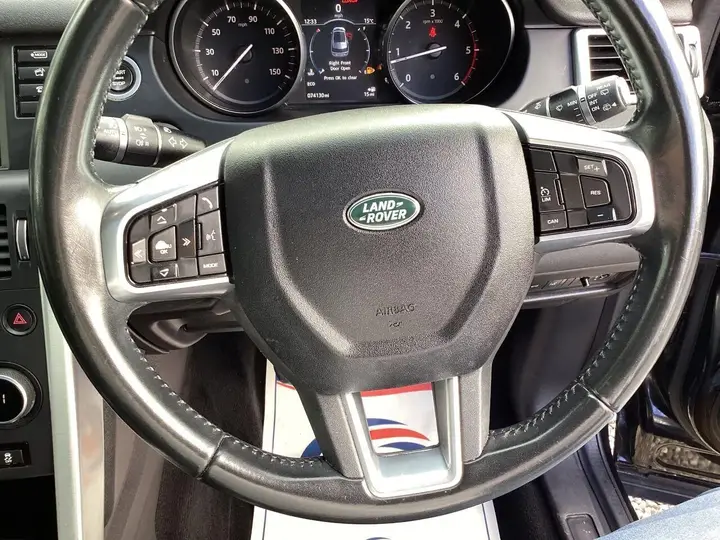 Land Rover Discovery Sport 2017 photo 5