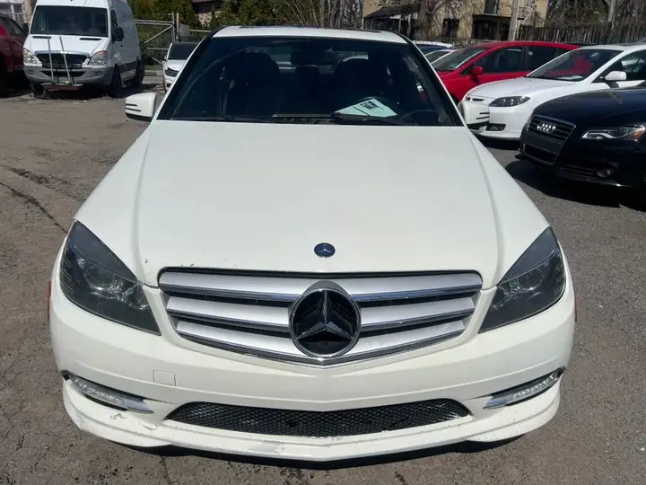 Mercedes-Benz C-Class 2011 photo 3
