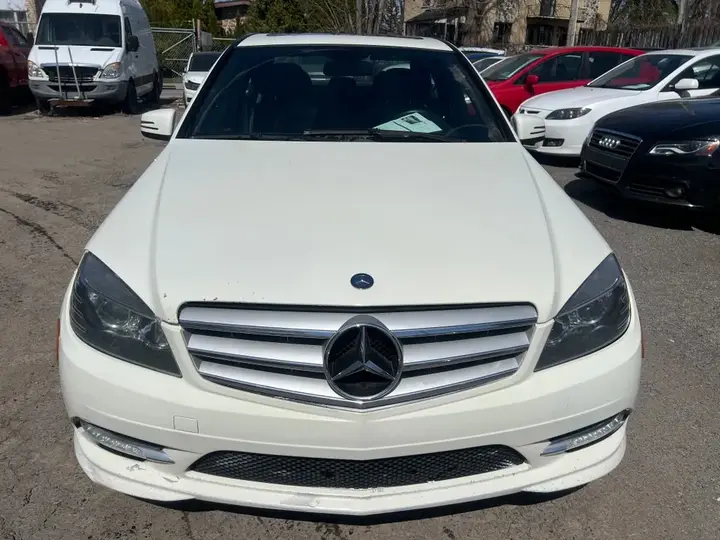 Mercedes-Benz C-Class 2011 photo 4