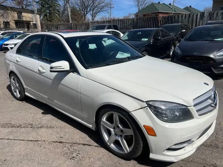 Mercedes-Benz C-Class 2011 photo 5