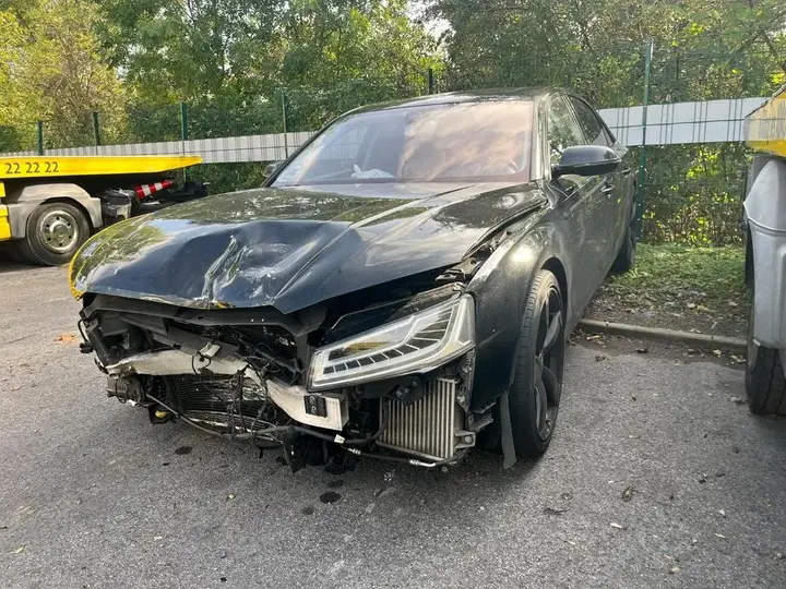 Audi A8
