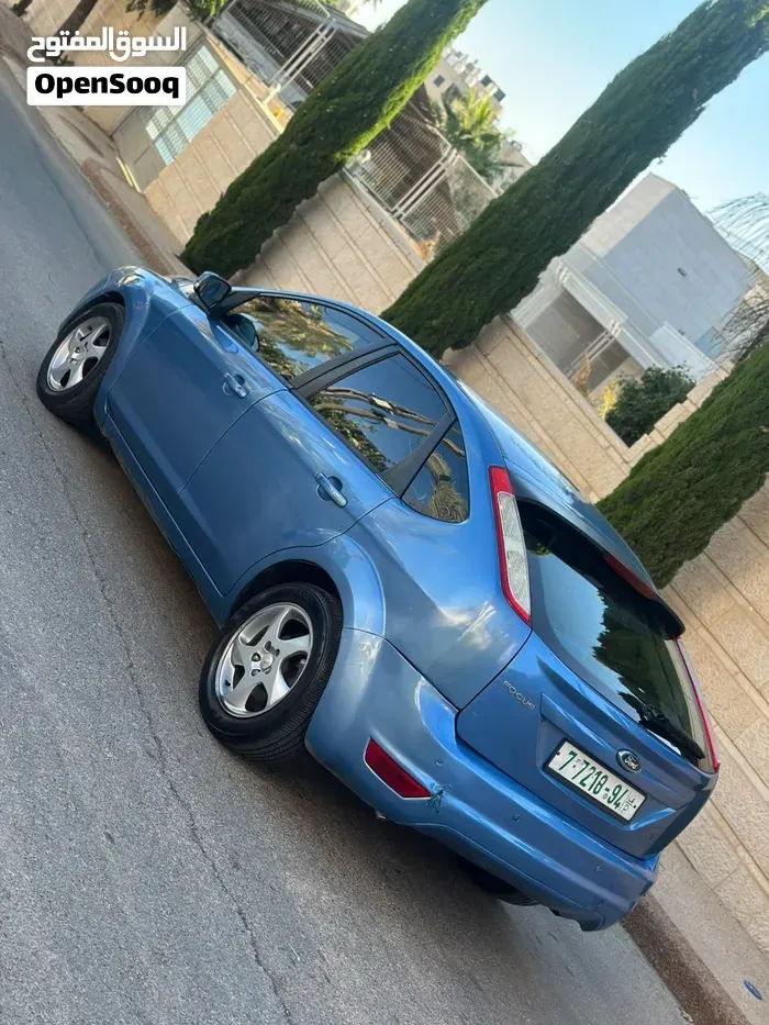 Ford Focus 2011 photo 2