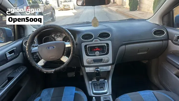Ford Focus 2011 photo 3