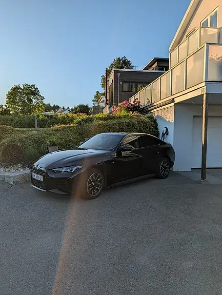 BMW I4 2025 photo 4