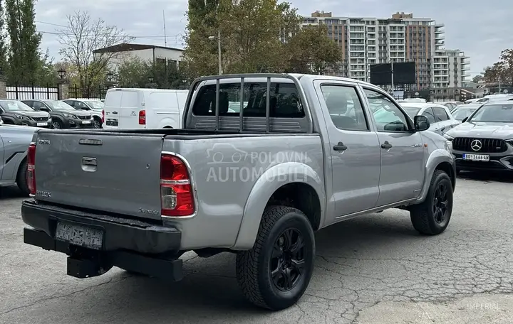 Toyota Hilux 2015 photo 5