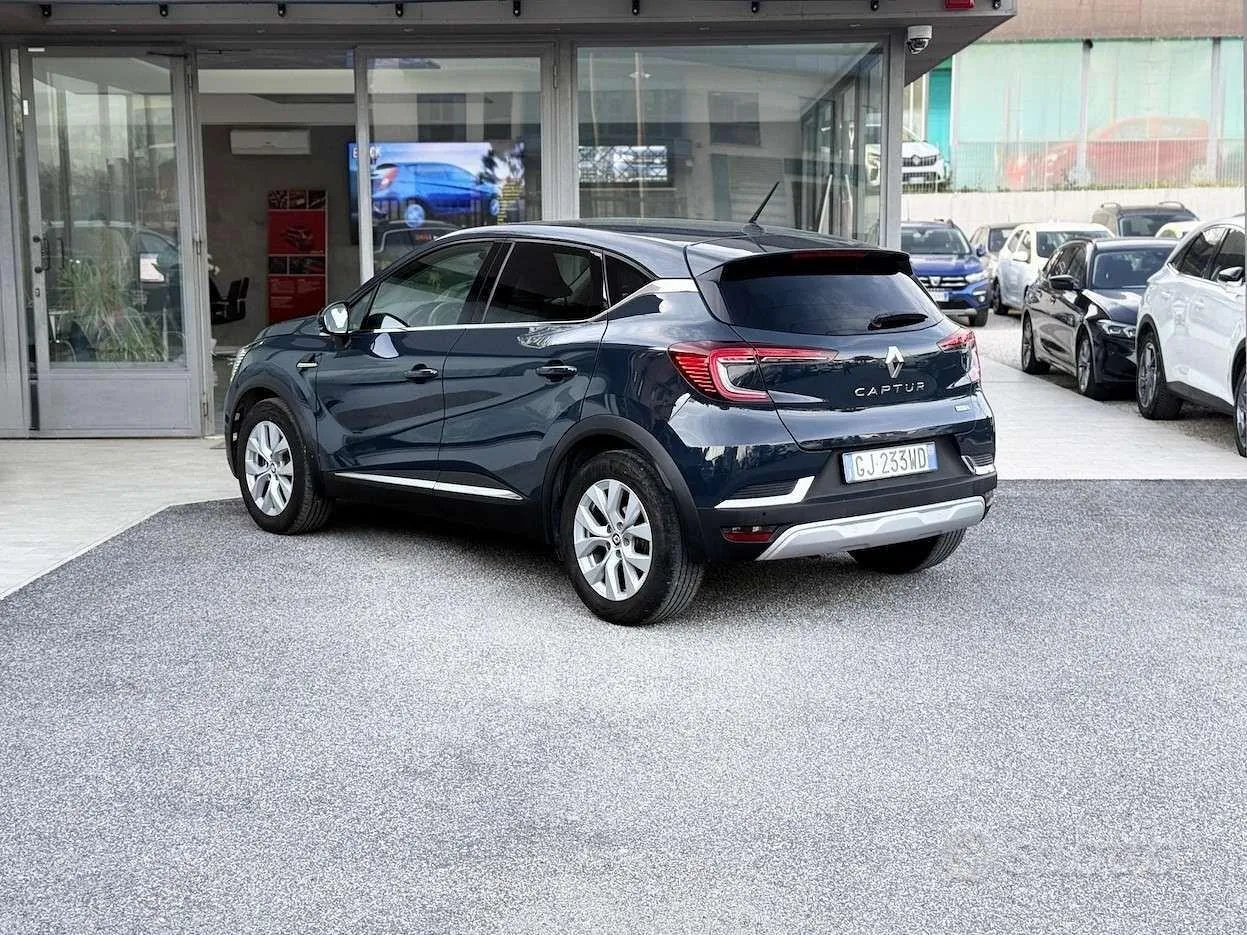 Renault Captur 2022 photo 4