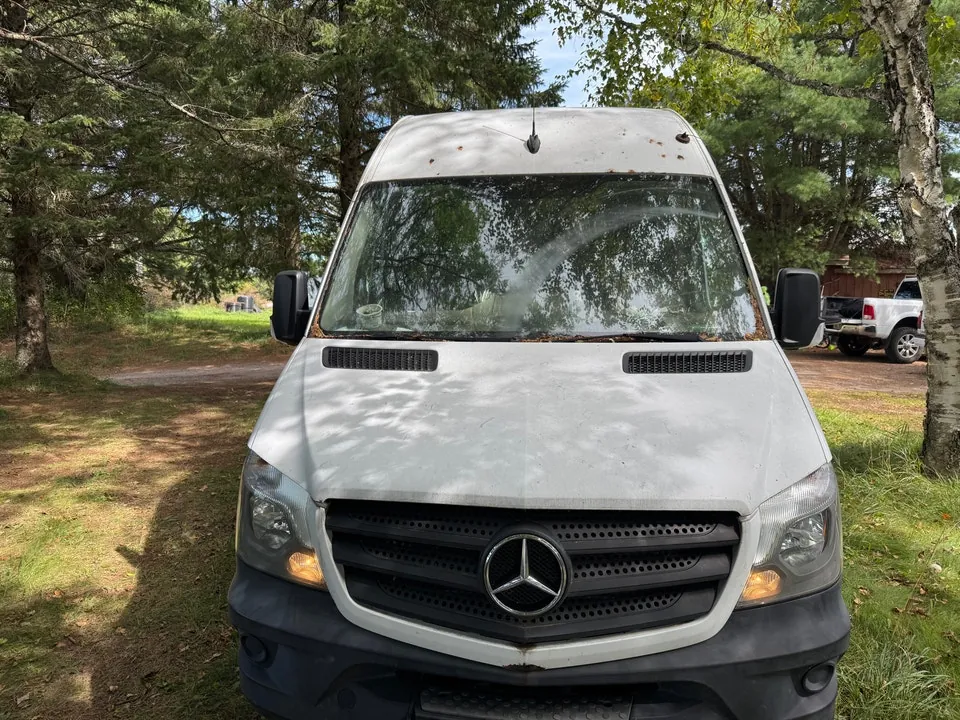Mercedes-Benz Sprinter Van 2016 photo 3