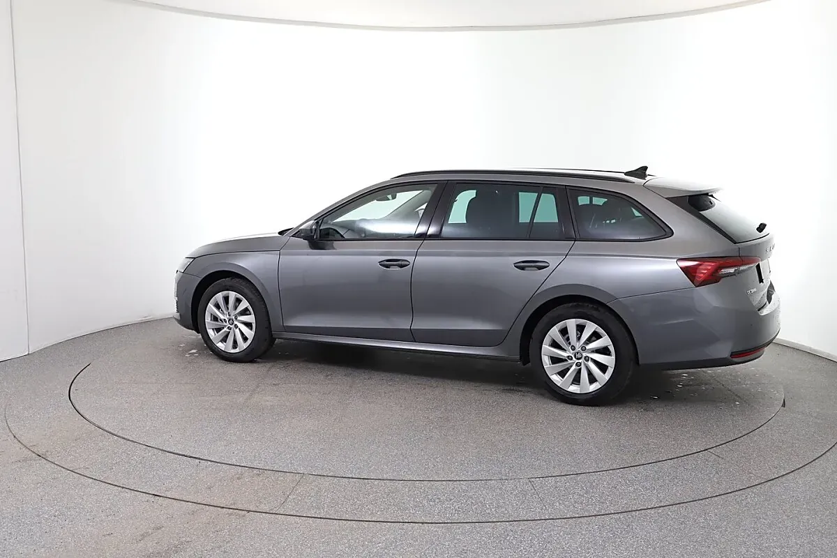 Skoda Octavia 2026 photo 3