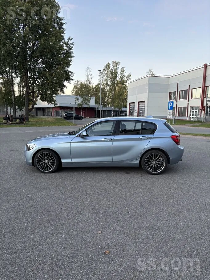 BMW 116I 2012 photo 4