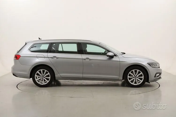Volkswagen Passat Variant 2022 photo 3