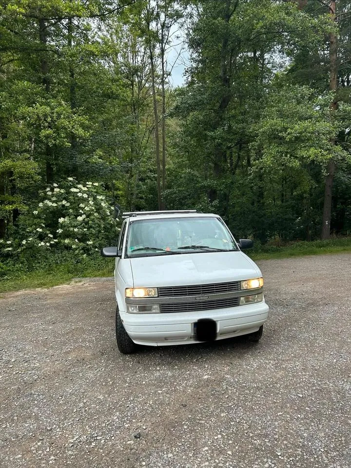 Chevrolet Astro