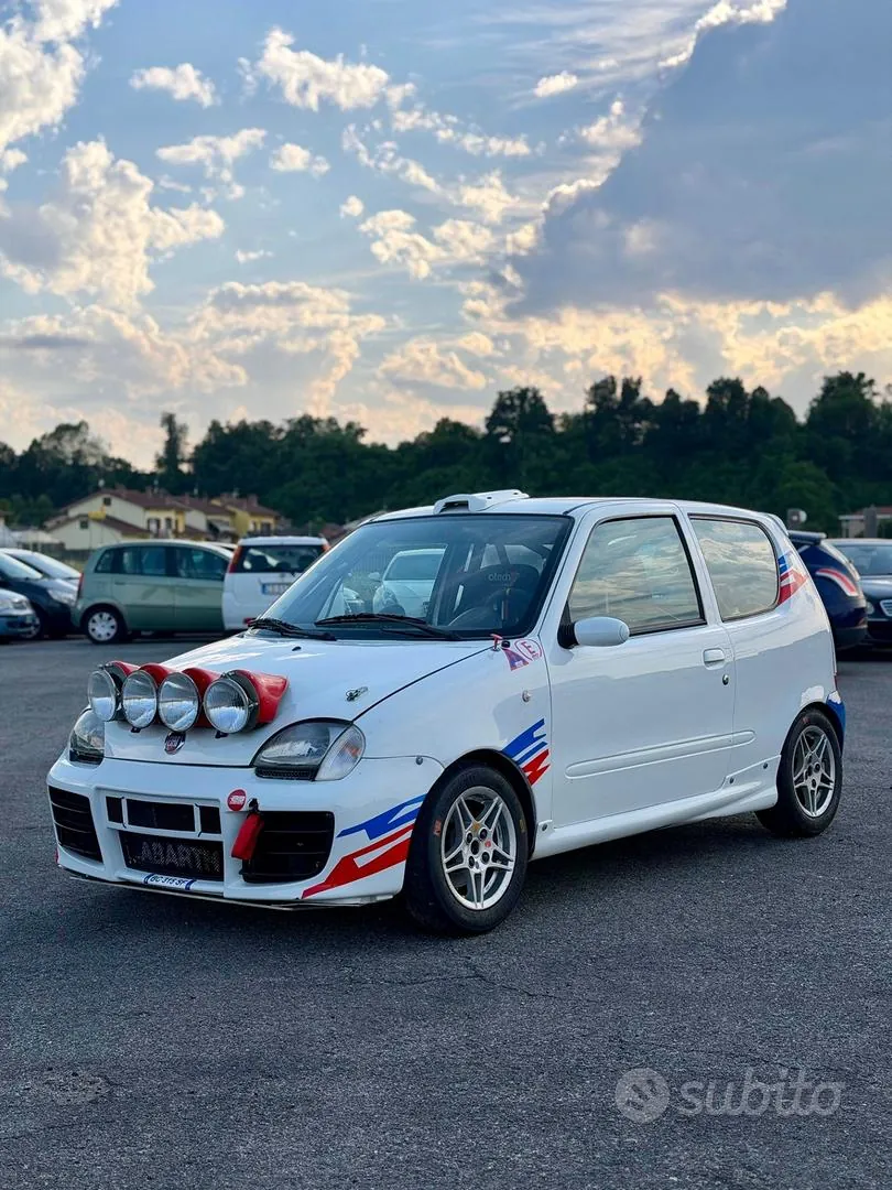 Fiat Seicento 2000 photo 2