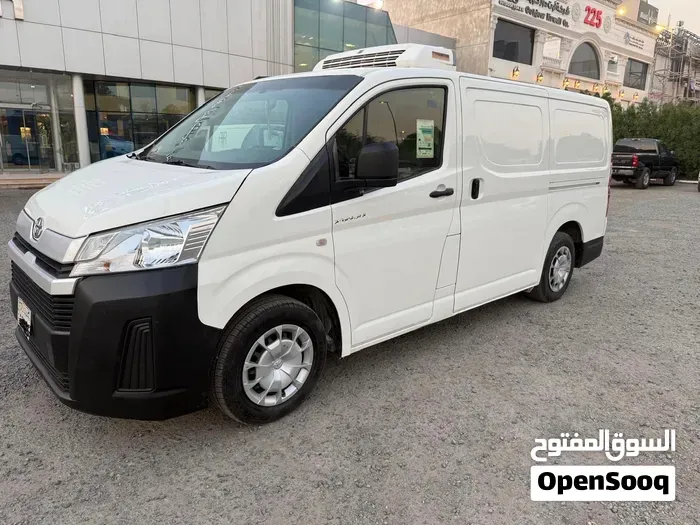 Toyota Hiace 2020 photo 5
