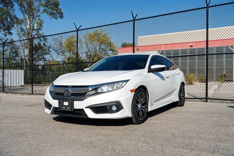 Honda Civic 2016 photo 3