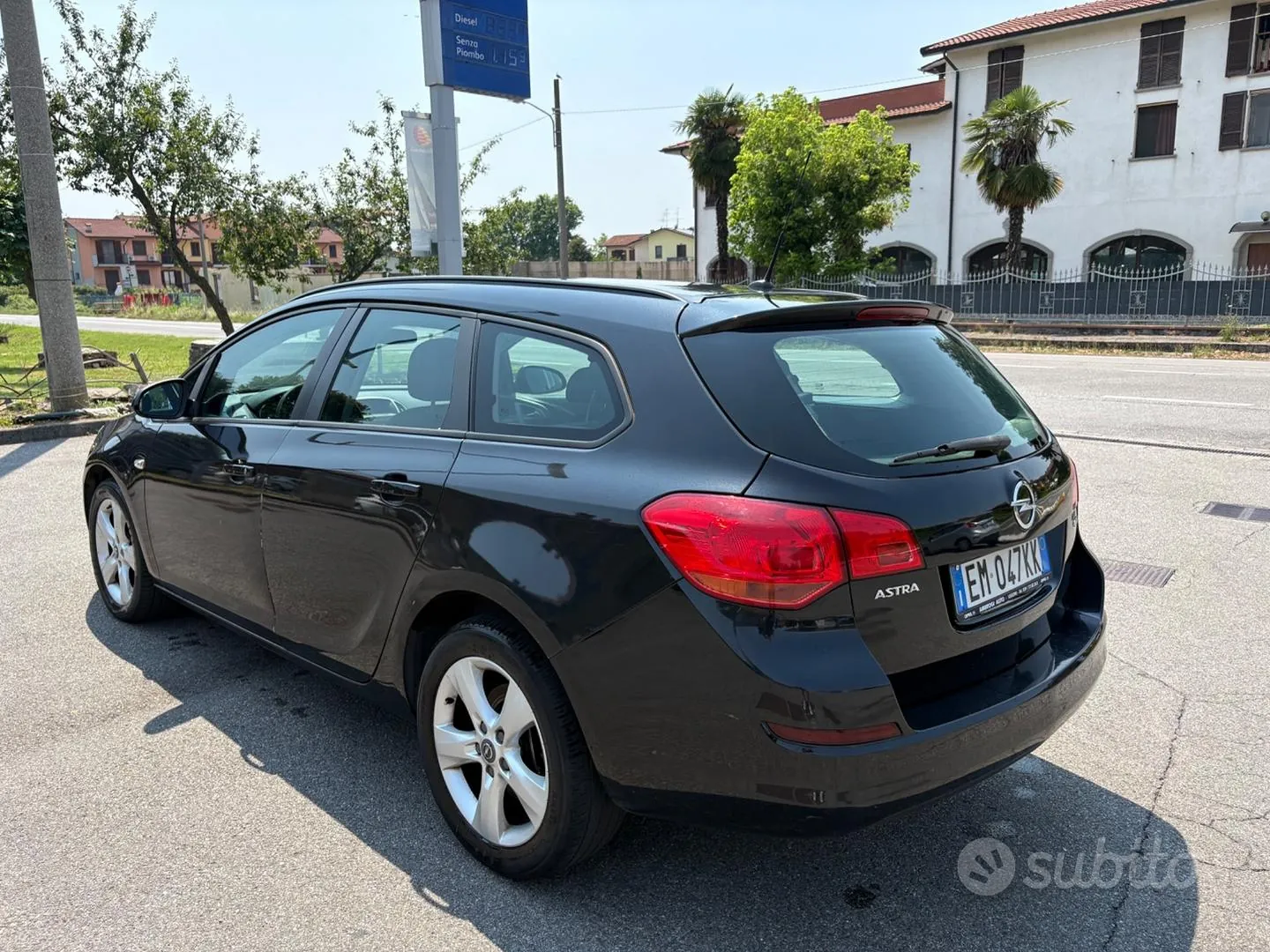 Opel Astra 2012 photo 4