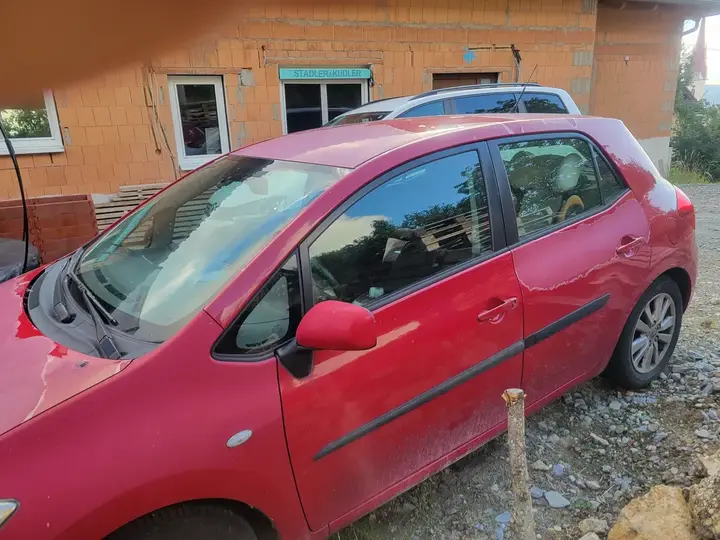 Toyota Auris 2007 photo 2