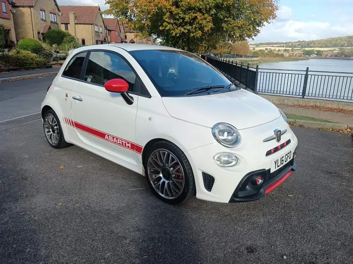 Abarth 595 2016 photo 5