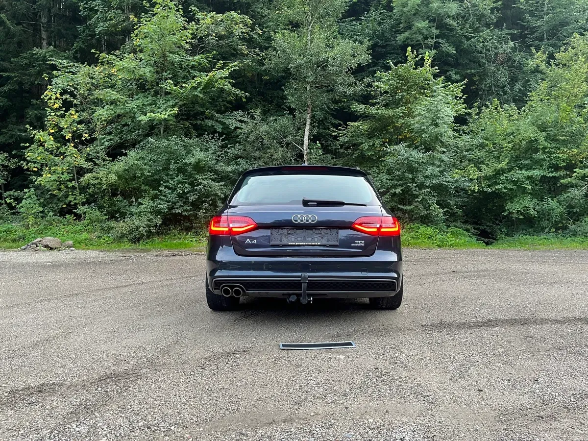 Audi A4 2015 photo 2