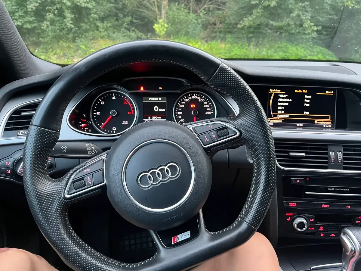 Audi A4 2015 photo 3