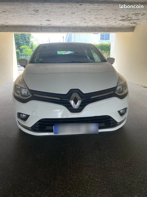 Renault Clio 2018 photo 2