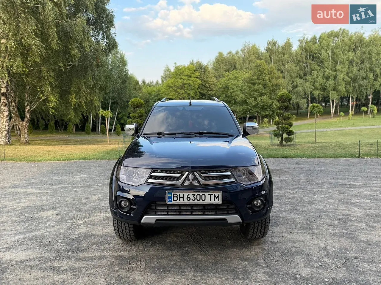 Mitsubishi Pajero Sport 2013 photo 2