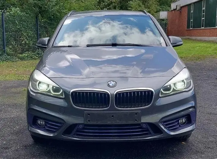 BMW 220I