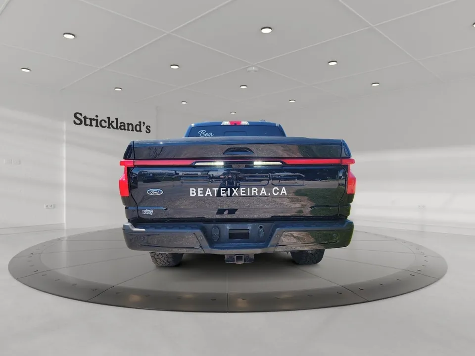 Ford F-150 Lightning 2023 photo 3