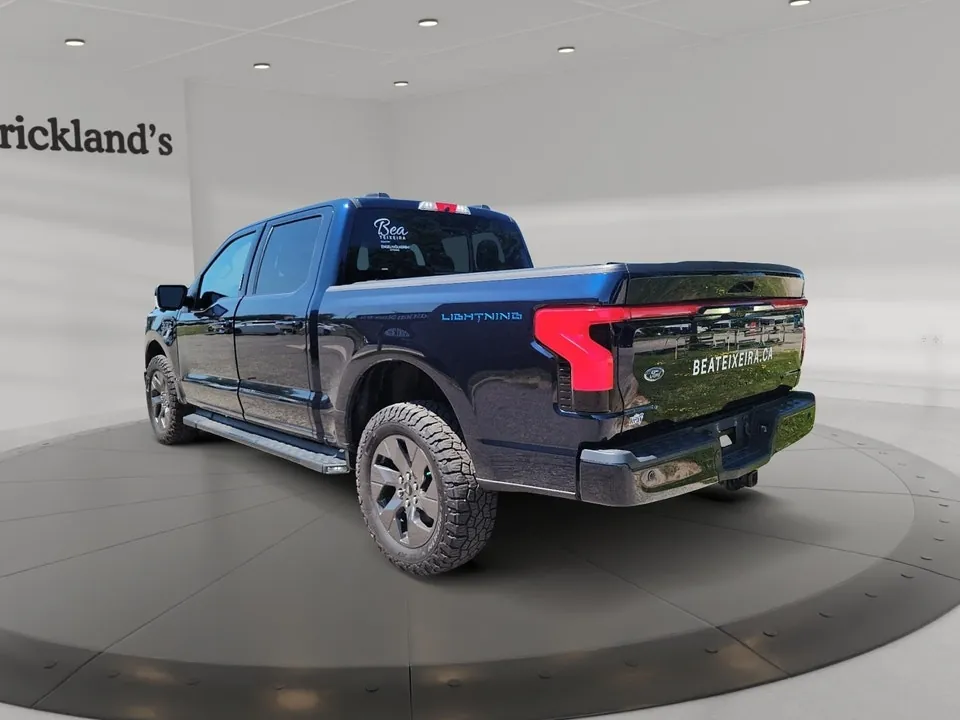 Ford F-150 Lightning 2023 photo 4