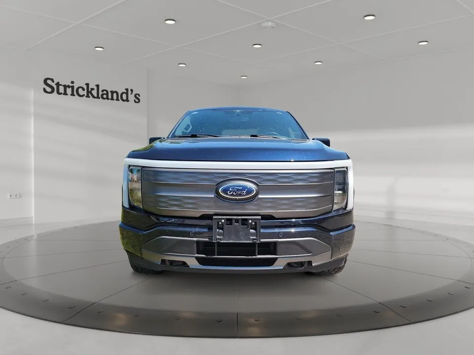 Ford F-150 Lightning 2023 photo 2