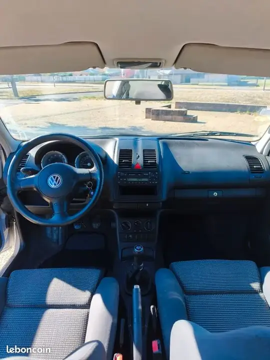 Volkswagen Polo 2000 photo 4