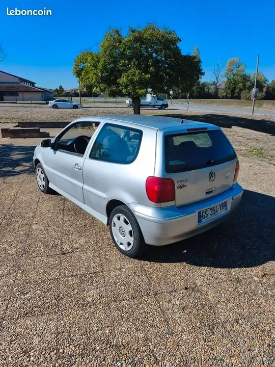 Volkswagen Polo 2000 photo 2