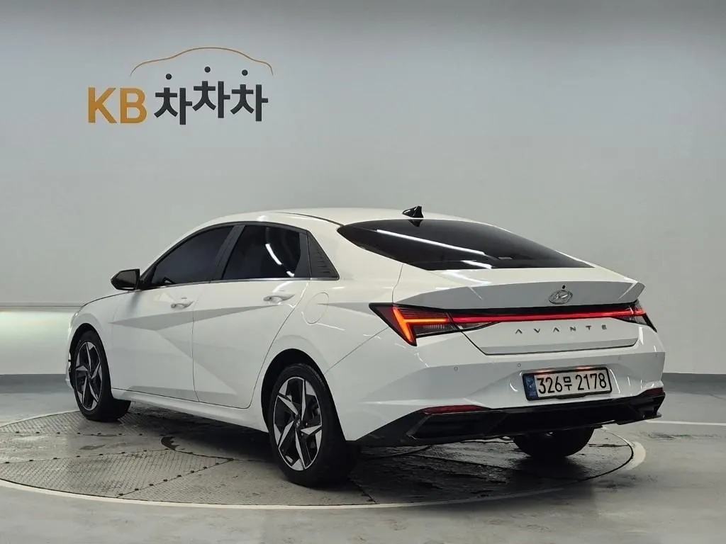 Hyundai Avante 2021 photo 2