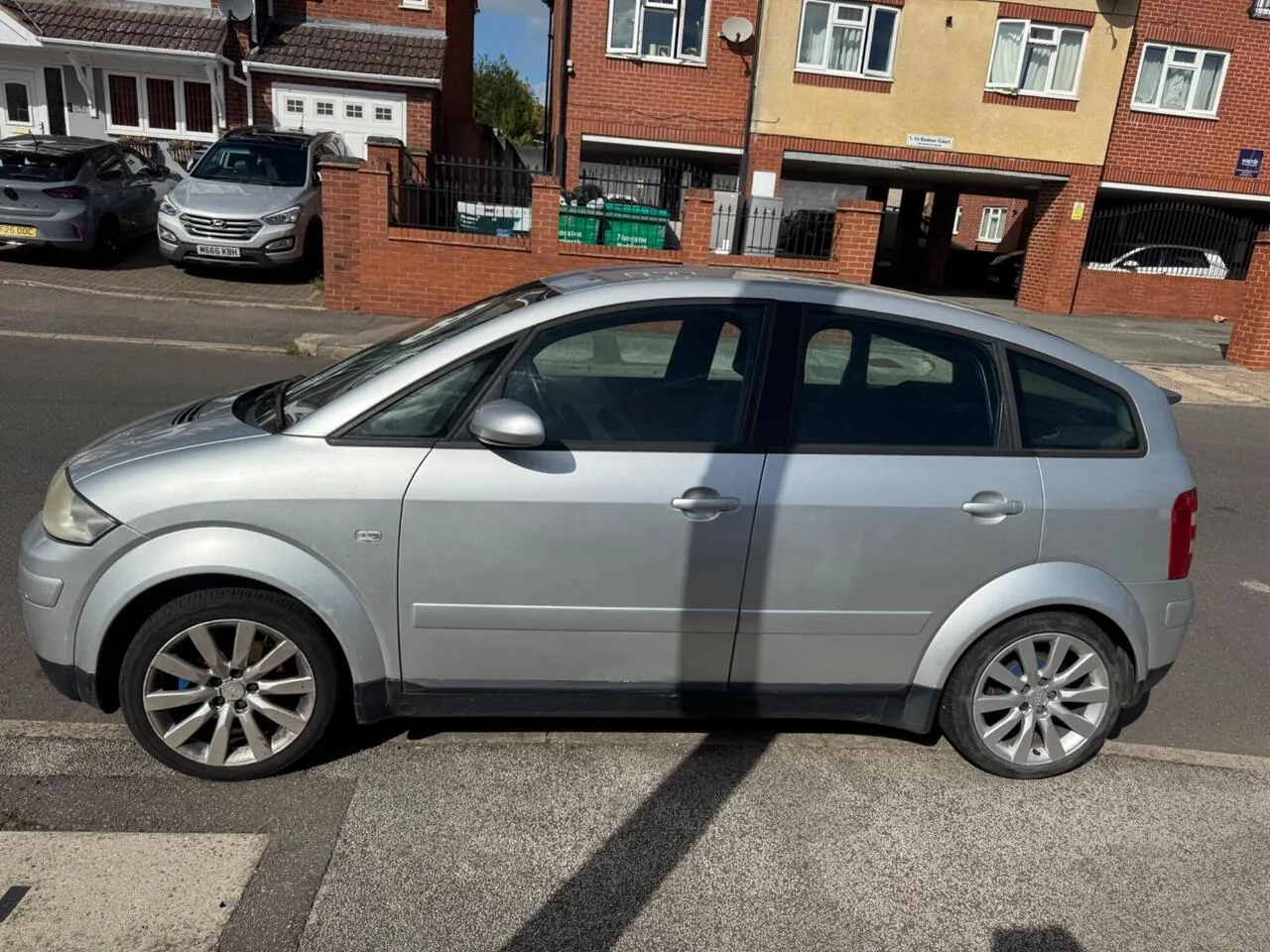 Audi A2 2003 photo 2