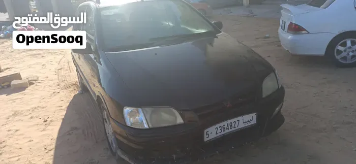 Mitsubishi Other 2002 photo 2