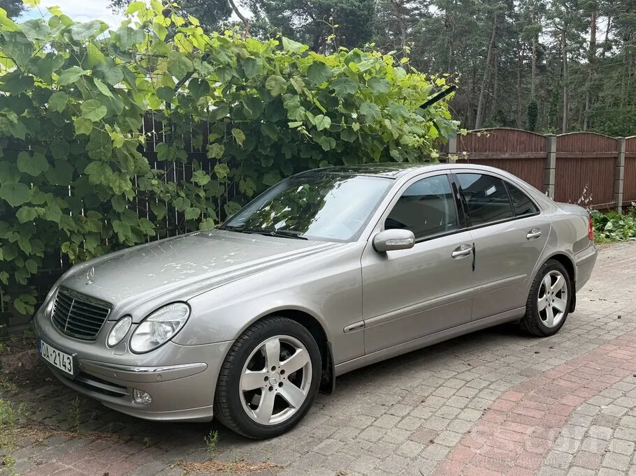 Mercedes-Benz E500