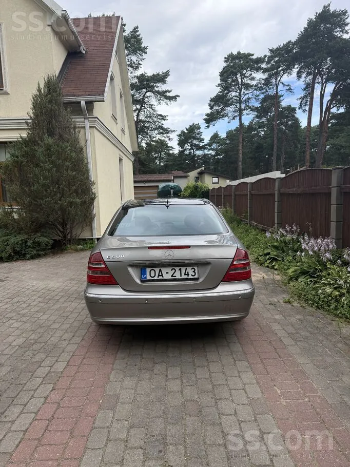 Mercedes-Benz E500 2003 photo 5