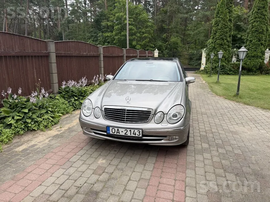 Mercedes-Benz E500 2003 photo 4