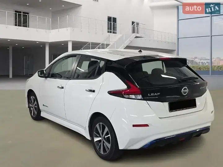 Nissan Leaf 2018 photo 4