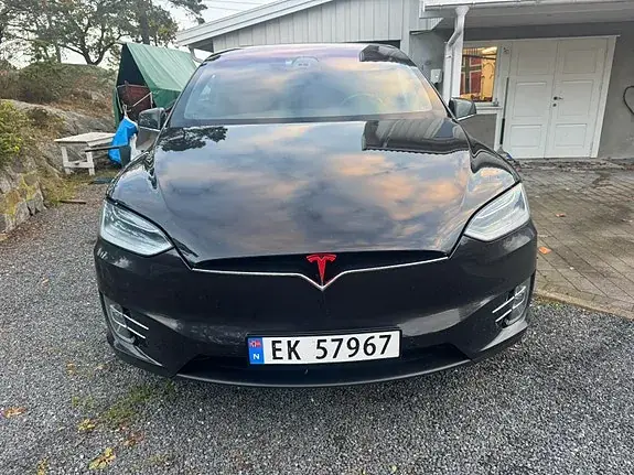 Tesla Model X 2017 photo 4