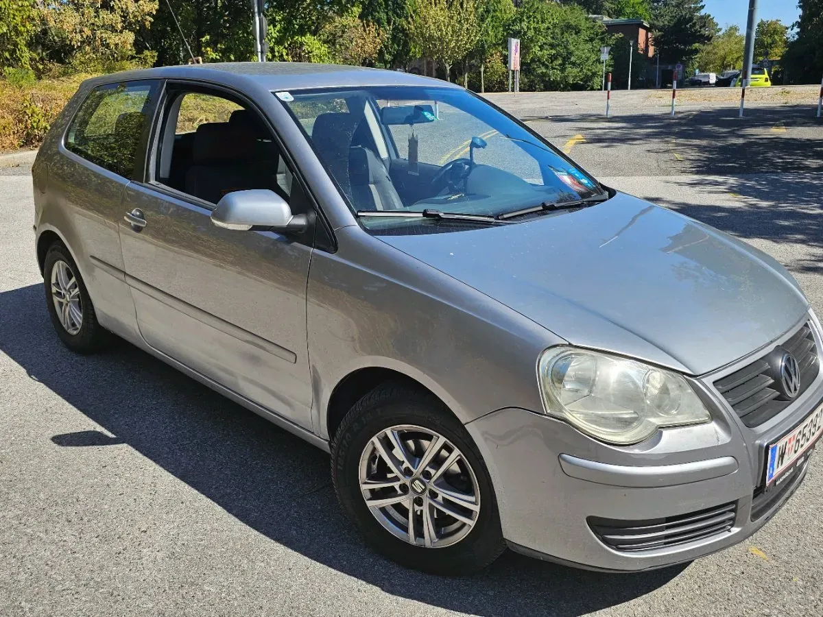 Volkswagen Polo 2003 photo 3