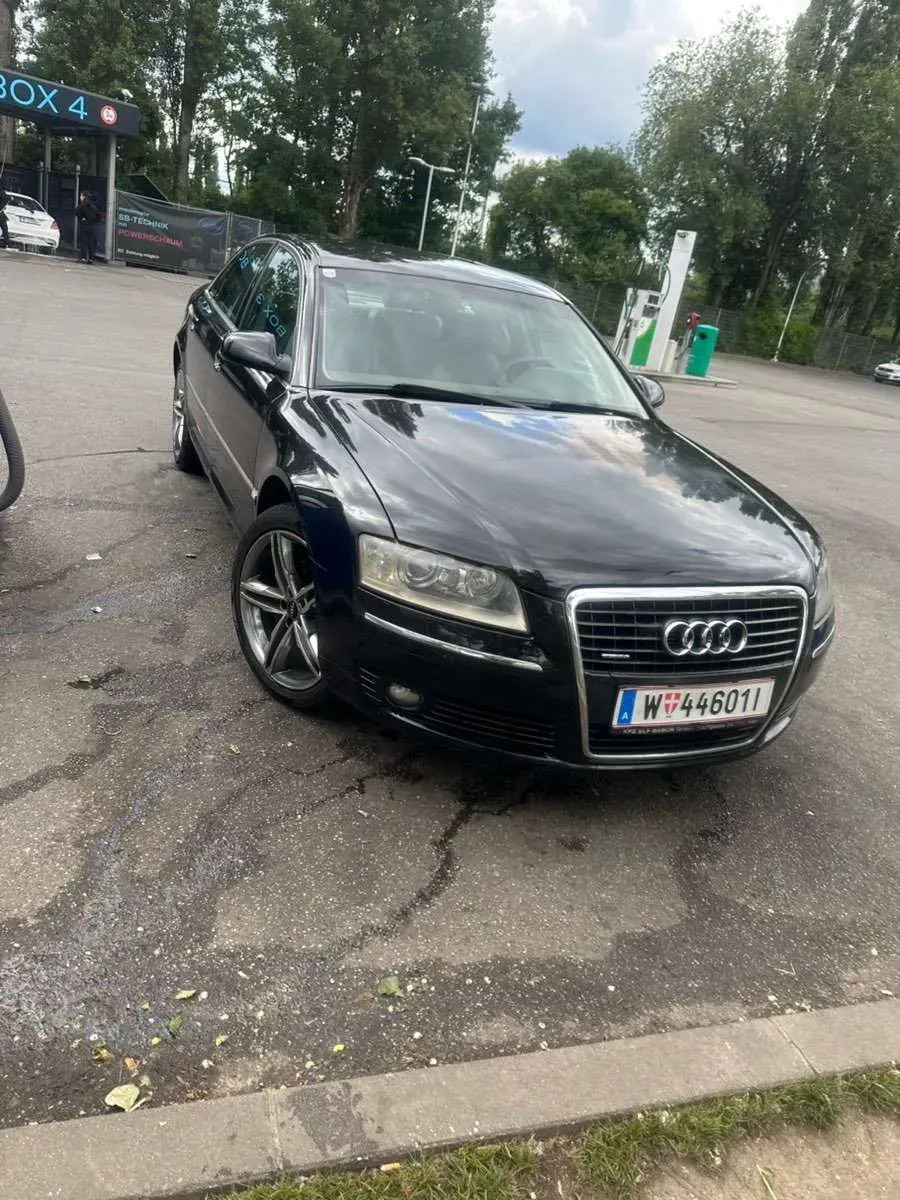 Audi A8 2007 photo 3