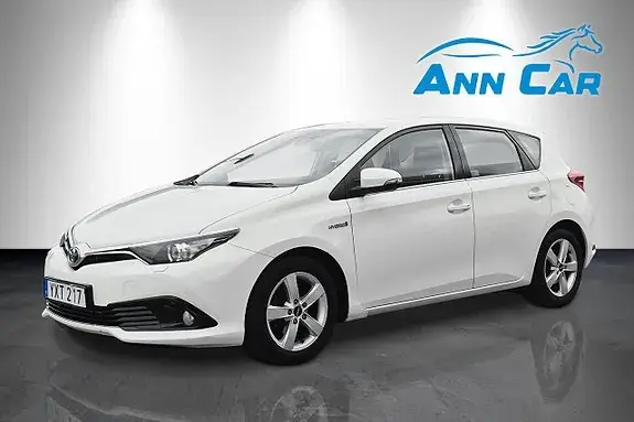 Toyota Auris 2018 photo 2